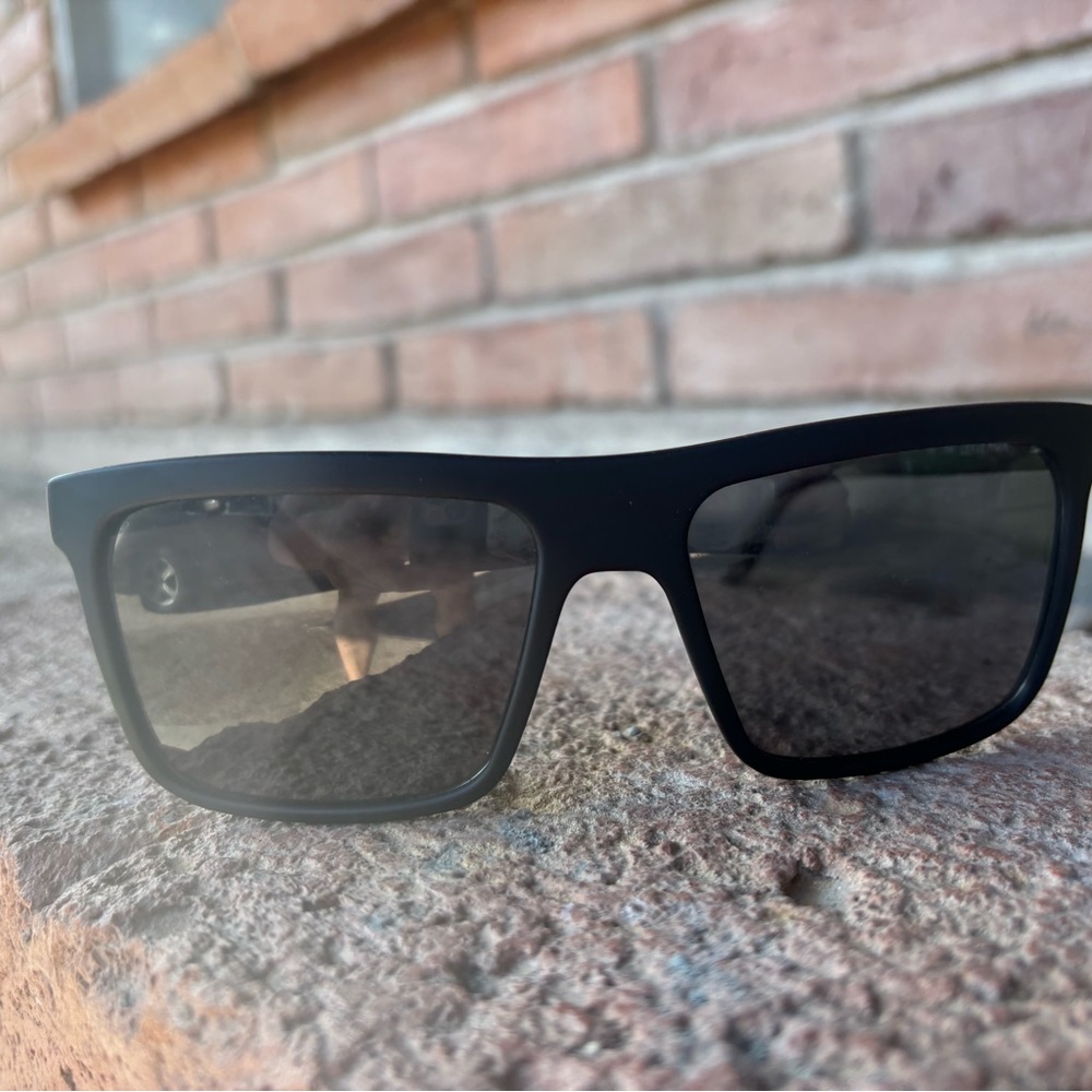 Quay Australia Matte Black Let it Run Sunglasses